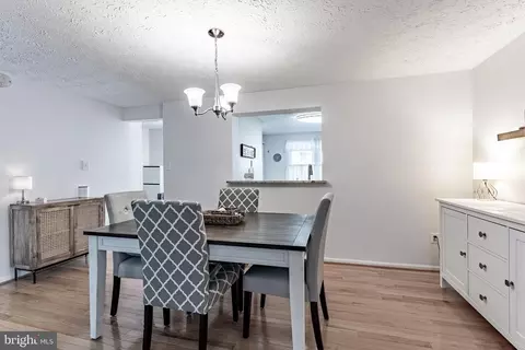 9188 Forest Breeze Ct, Springfield, VA 22152 photo 14