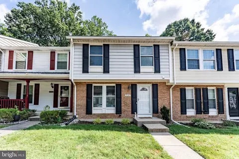 9188 Forest Breeze Ct, Springfield, VA 22152 photo 2