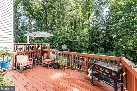 9188 Forest Breeze Ct, Springfield, VA 22152 photo 7