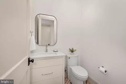 2109 Elliott Ave, Mclean, VA 22101 photo 23