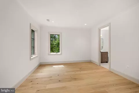 2109 Elliott Ave, Mclean, VA 22101 photo 35