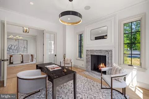 2109 Elliott Ave, Mclean, VA 22101 photo 4