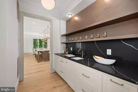 2109 Elliott Ave, Mclean, VA 22101 photo 7