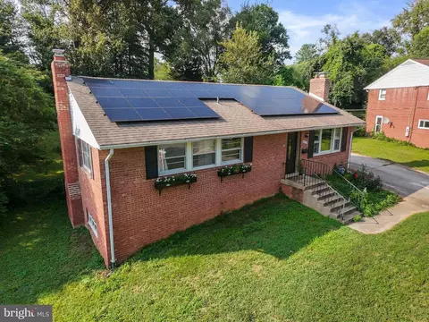 8022 Hatteras Ln, Springfield, VA 22151 photo 4