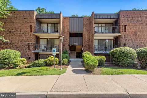 7904 Inverton Rd #204, Annandale, VA 22003