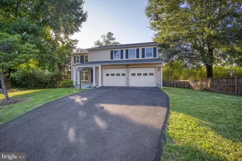 13802 Poplar Tree Rd, Chantilly, VA 20151 photo 2