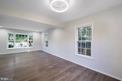 13802 Poplar Tree Rd, Chantilly, VA 20151 photo 10
