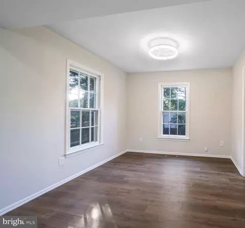 13802 Poplar Tree Rd, Chantilly, VA 20151 photo 8