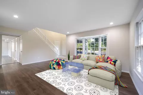 13802 Poplar Tree Rd, Chantilly, VA 20151 photo 5