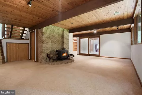 Living - 1017 Towlston Rd, Mclean, VA 22102 photo 5 of 8