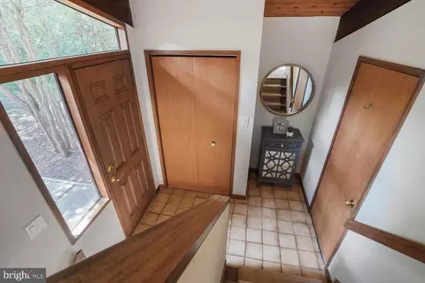 Entry Way - 1017 Towlston Rd, Mclean, VA 22102 photo 6 of 6