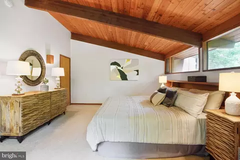 Bedroom - 1017 Towlston Rd, Mclean, VA 22102 photo 3 of 6