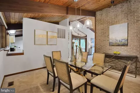 Dining - 1017 Towlston Rd, Mclean, VA 22102 photo 5 of 5