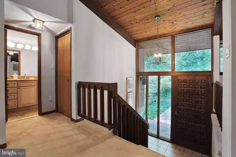 Entry Way - 1017 Towlston Rd, Mclean, VA 22102 photo 1 of 6