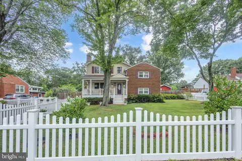 7016 Utica St, Springfield, VA 22150