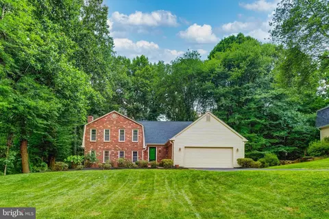 11393 Bantry Ter, Fairfax, VA 22030