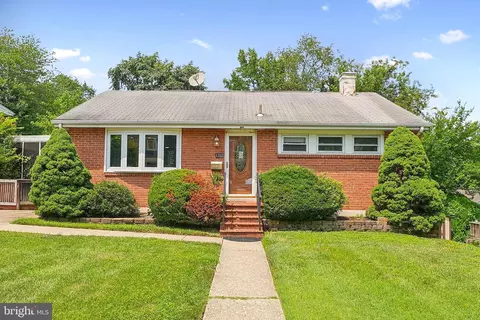 3702 Heather Ct, Alexandria, VA 22310