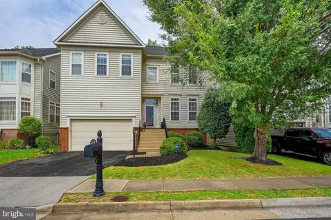 7512 Lindberg Dr, Alexandria, VA 22306