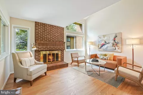 2130 Glencourse Ln, Reston, VA 20191 photo 6