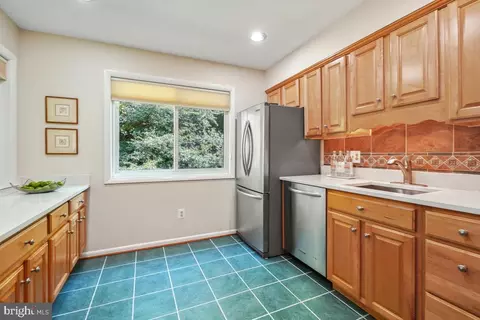 2130 Glencourse Ln, Reston, VA 20191 photo 10