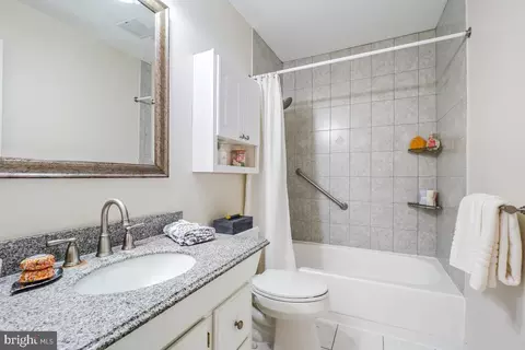 2130 Glencourse Ln, Reston, VA 20191 photo 21
