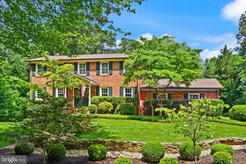 3500 Willow Green Ct, Oakton, VA 22124