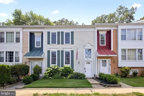 5427 Safe Harbor Ct, Fairfax, VA 22032