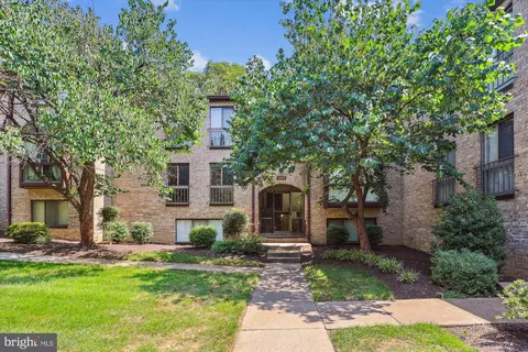 2032 Royal Fern Ct #11A, Reston, VA 20191