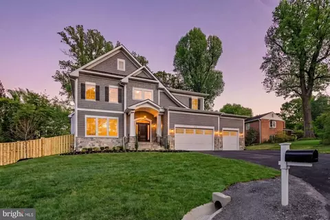 2335 Dale Dr, Falls Church, VA 22043