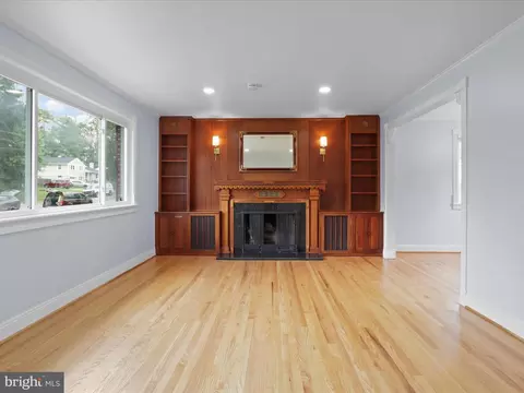 5915 Amelia St, Springfield, VA 22150 photo 5