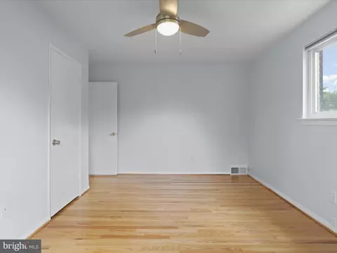 5915 Amelia St, Springfield, VA 22150 photo 17