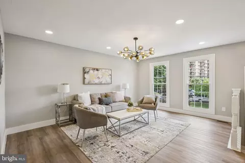 6339 Battlement Way, Alexandria, VA 22312
