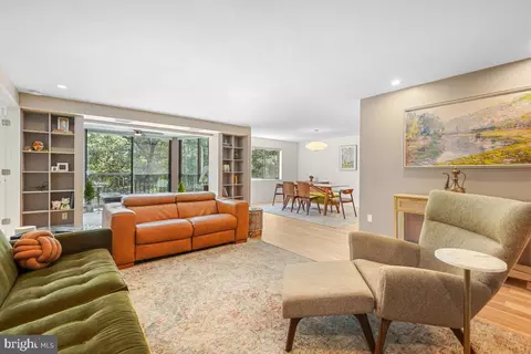 5904 Mount Eagle Dr #108B, Alexandria, VA 22303