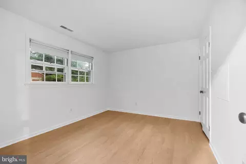 Bedroom - 1218 Kensington Rd, Mclean, VA 22101 photo 4 of 4