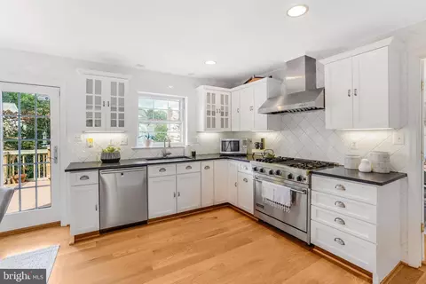 Kitchen - 1218 Kensington Rd, Mclean, VA 22101 photo 2 of 5