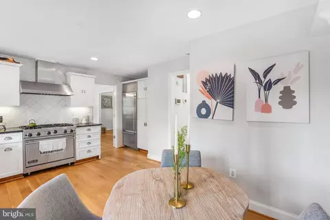 Kitchen - 1218 Kensington Rd, Mclean, VA 22101 photo 4 of 5