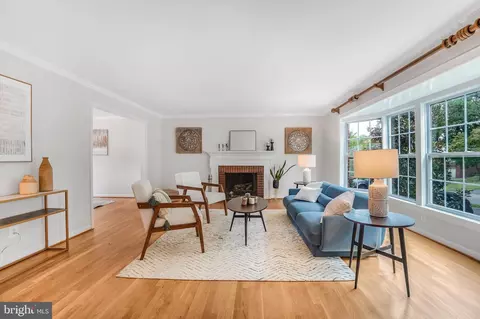 1218 Kensington Rd, Mclean, VA 22101