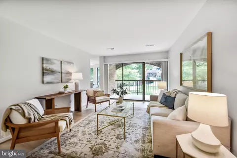 11224 Chestnut Grove Sq #228, Reston, VA 20190