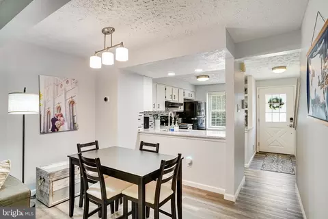 8345 Wind Fall Rd, Springfield, VA 22153 photo 8