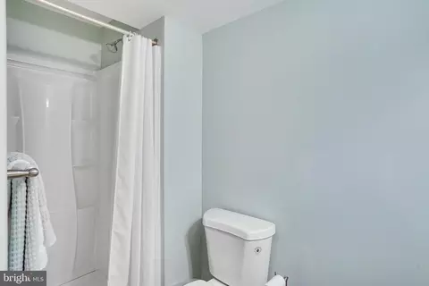 8345 Wind Fall Rd, Springfield, VA 22153 photo 22