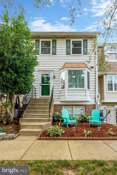 4077 Weeping Willow Ct #136E, Chantilly, VA 20151