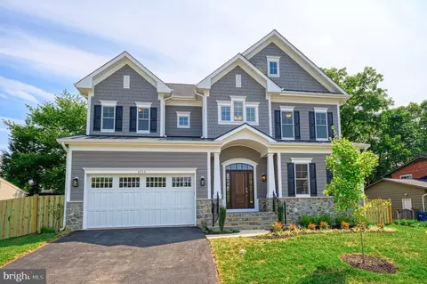 505 Hillcrest Dr SW, Vienna, VA 22180