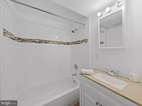 2321 Emerald Heights Ct, Reston, VA 20191 photo 18