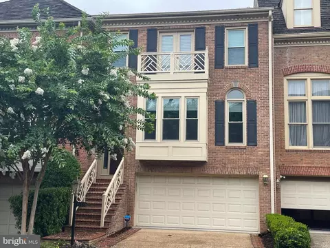 1548 Hampton Hill Cir, Mclean, VA 22101