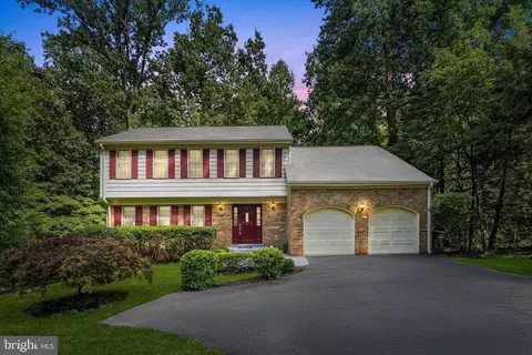 9814 Natick Rd, Burke, VA 22015