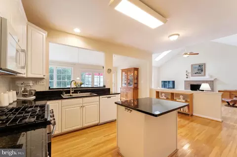 Kitchen - 1309 Murray Downs Way, Reston, VA 20194 photo 3 of 3