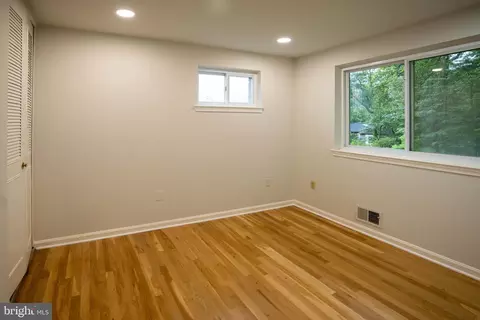 6907 Barnack Dr, Springfield, VA 22152 photo 35