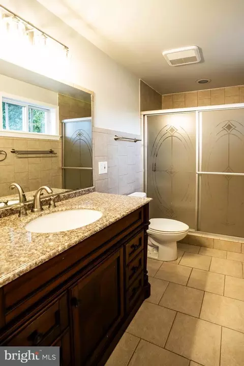 6907 Barnack Dr, Springfield, VA 22152 photo 32
