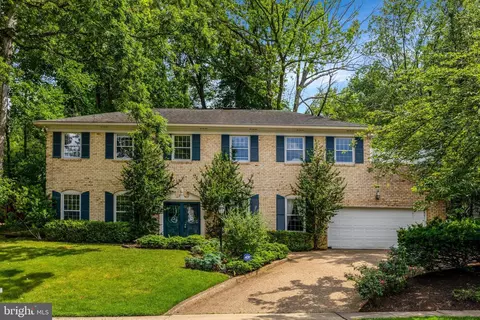 1468 Highwood Dr, Mclean, VA 22101