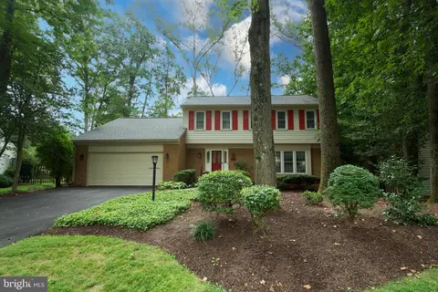 6007 Wheaton Dr, Burke, VA 22015 photo 2